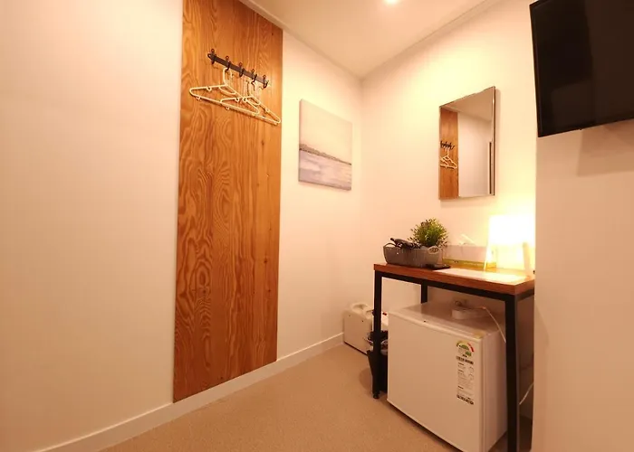 Hostal Oyo Myeongdong 3 *