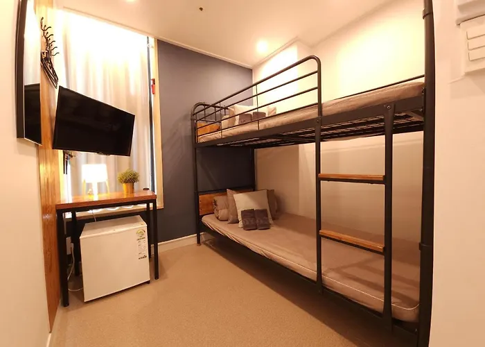 Oyo Myeongdong 3 *