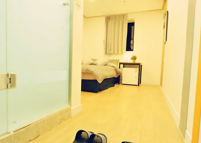 Oyo Myeongdong 3 Hostal *