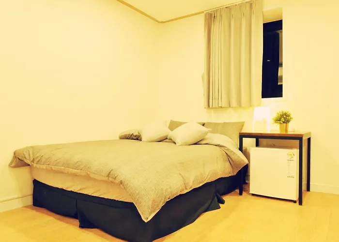 Hostal Oyo Myeongdong 3 *